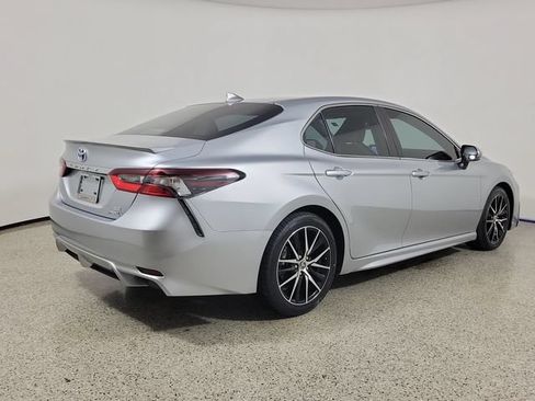 Used 2023 Toyota Camry SE w/ Audio Upgrade Package FWD image 5