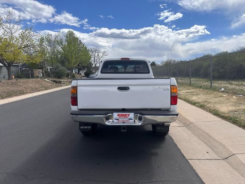 Used 1999 Toyota Tacoma 4x4 Xtracab V6 image 4