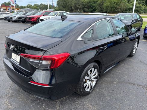 Certified 2022 Honda Civic LX image 8