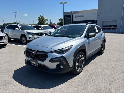 Used 2024 Subaru Crosstrek 2.5i Limited w/ Popular Package #3A AWD/4WD image 2