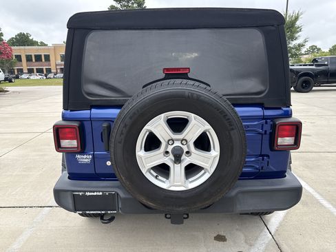 Used 2020 Jeep Wrangler Unlimited Sport S AWD/4WD image 8