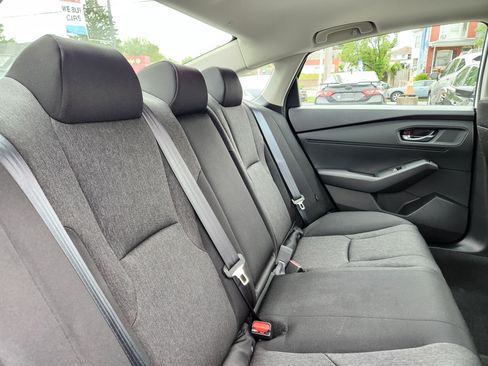 Used 2025 Honda Accord SE image 15