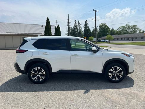 Used 2023 Nissan Rogue SV AWD/4WD image 6