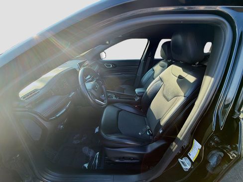 Used 2022 Jeep Compass Altitude w/ Convenience Group image 18