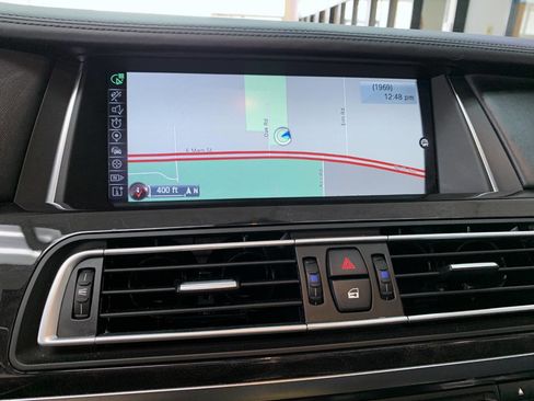 Used 2015 BMW 750Li xDrive AWD/4WD image 15