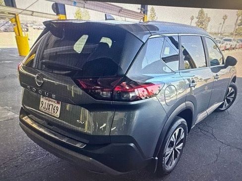 Certified 2023 Nissan Rogue SV w/ SV Premium B Package FWD image 5