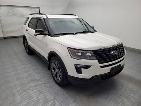 Used 2018 Ford Explorer Sport w/ Equipment Group 401A AWD/4WD image 13