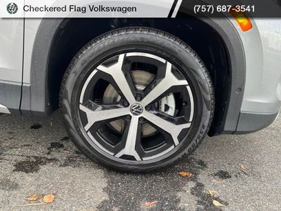 New 2026 Volkswagen Tiguan SE