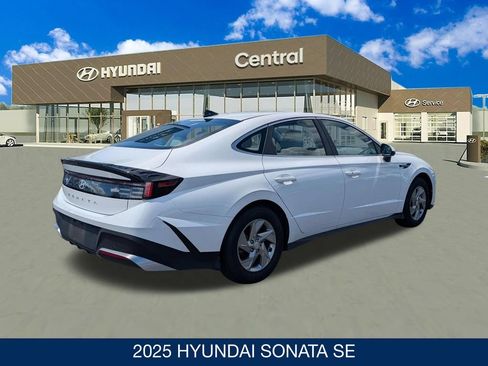 Certified 2025 Hyundai Sonata SE FWD image 8