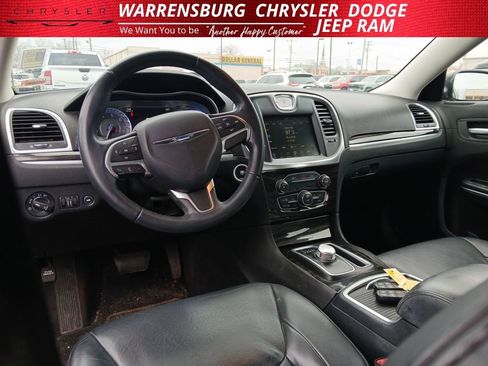 Used 2015 Chrysler 300 Limited w/ Driver Convenience Group image 14