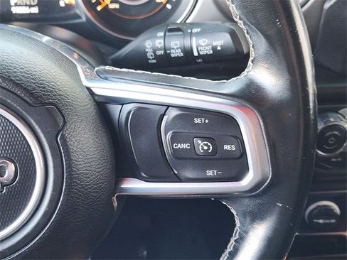 Used 2020 Jeep Wrangler Unlimited Sahara AWD/4WD image 29