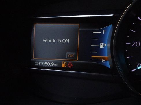 Used 2018 Ford Explorer XLT w/ Equipment Group 202A image 14