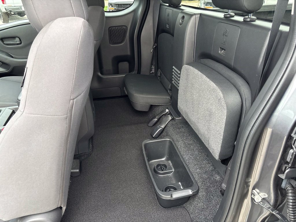 Used 2022 Nissan Frontier S w/ Technology Package AWD/4WD image 18