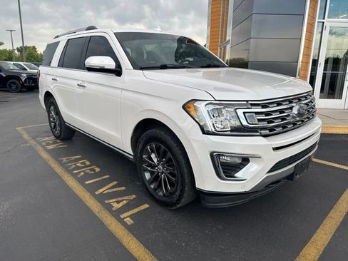 Used 2019 Ford Expedition Limited w/ Equipment Group 301A AWD/4WD image 2
