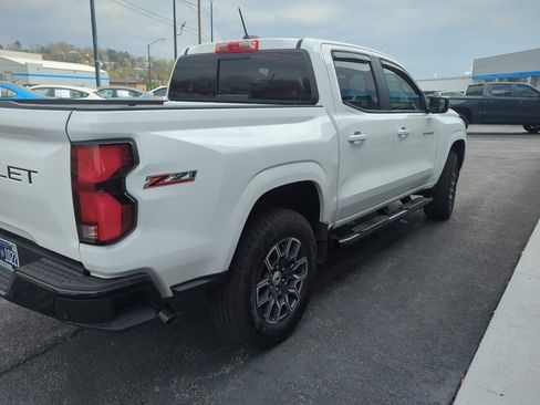 Used 2024 Chevrolet Colorado Z71 w/ Z71 Convenience Package 2 image 1