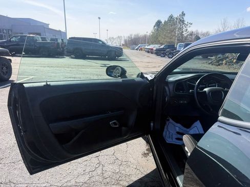 Used 2022 Dodge Challenger R/T RWD image 11