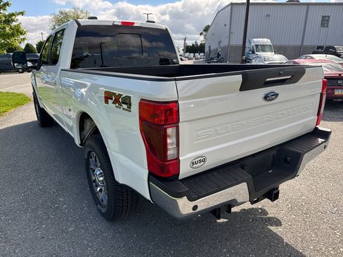 Used 2022 Ford F250 Lariat w/ Lariat Ultimate Package AWD/4WD image 16