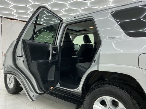 Used 2016 Toyota 4Runner SR5 Premium AWD/4WD image 21