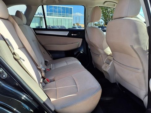 Used 2018 Subaru Outback 2.5i Premium image 13