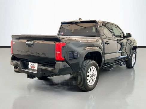Used 2025 Toyota Tacoma SR5 RWD image 4