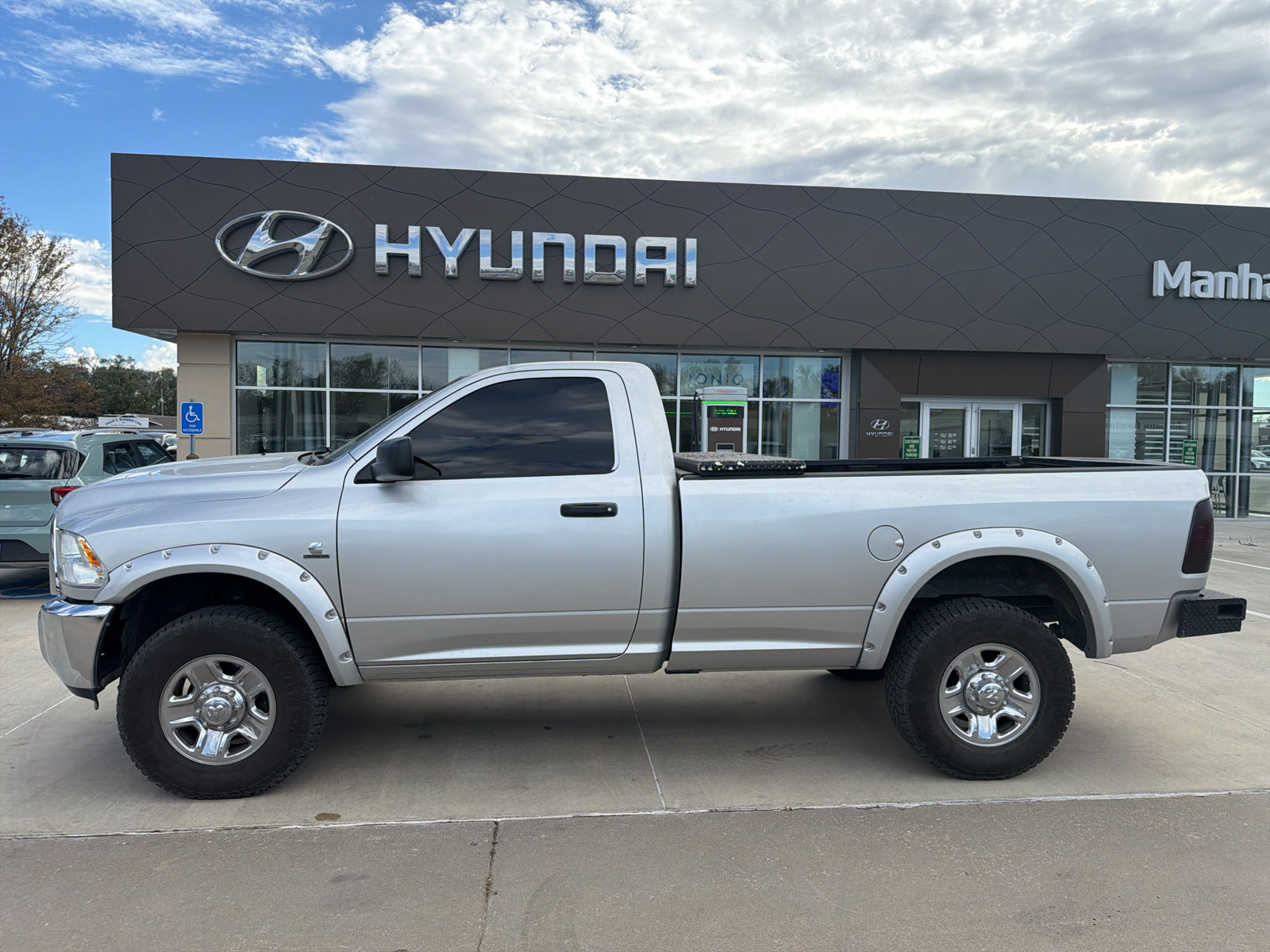 Used 2012 RAM 2500 ST w/ PWR & Remote Entry Group AWD/4WD image 4