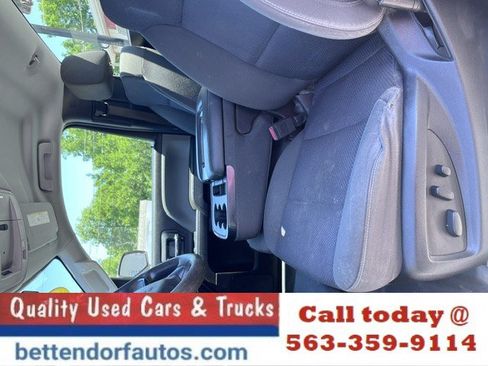 Used 2018 Chevrolet Silverado 1500 W/T RWD image 5