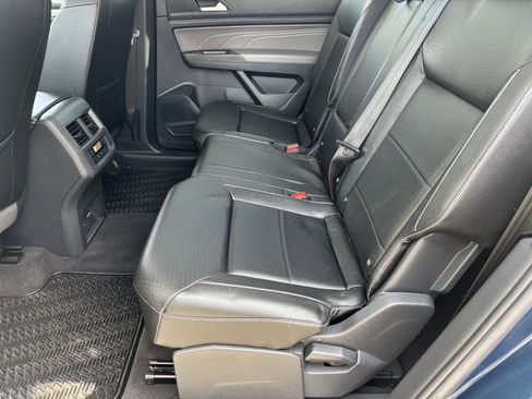 Certified 2022 Volkswagen Atlas SE w/ Panoramic Sunroof Package image 15