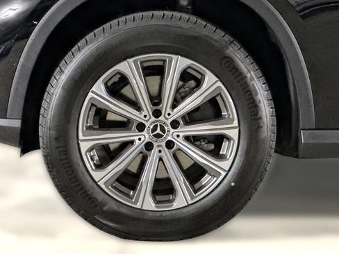 Used 2026 Mercedes-Benz GLC 300 4MATIC image 11