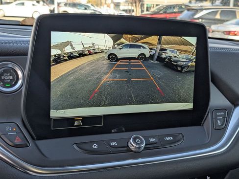 Used 2025 Chevrolet Blazer LT image 21