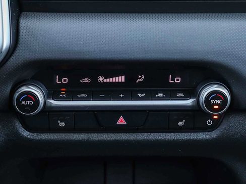 Used 2024 MAZDA CX-50 AWD 2.5 S w/ Preferred Package image 14