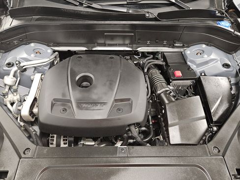 Used 2022 Volvo XC90 T6 Momentum w/ Climate Package image 36