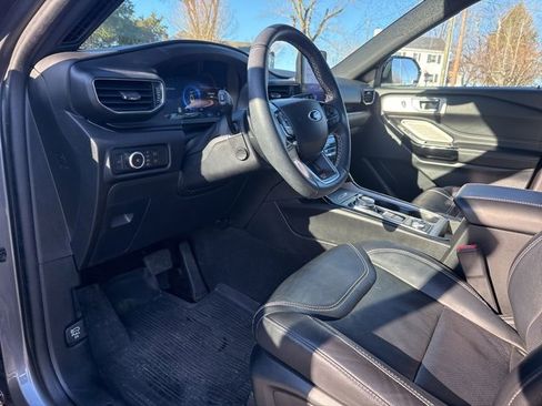 Certified 2023 Ford Explorer ST w/ Equipment Group 401A image 9