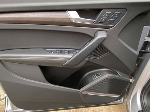 Used 2024 Audi Q5 2.0T Premium Plus image 12