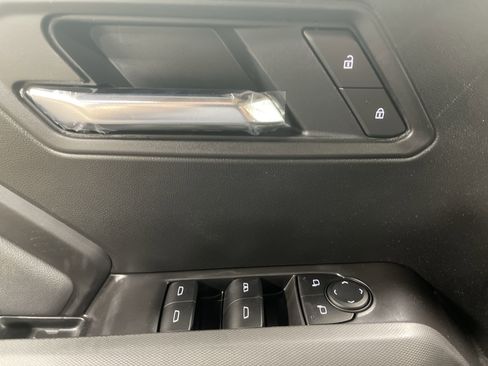 New 2025 GMC Canyon Elevation w/ Convenience Package image 11