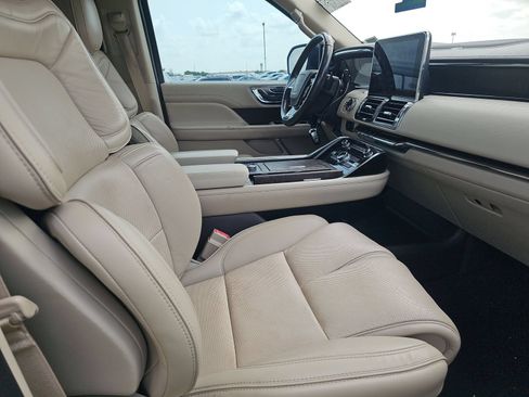 Used 2019 Lincoln Navigator L Reserve AWD/4WD image 6