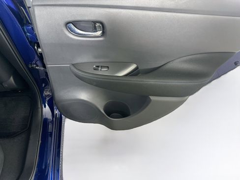 Used 2024 Nissan Leaf S FWD image 27