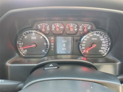 Used 2018 Chevrolet Silverado 1500 Custom w/ Custom Value Package image 19