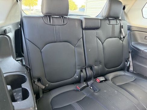 Used 2025 Honda Pilot EX-L image 28
