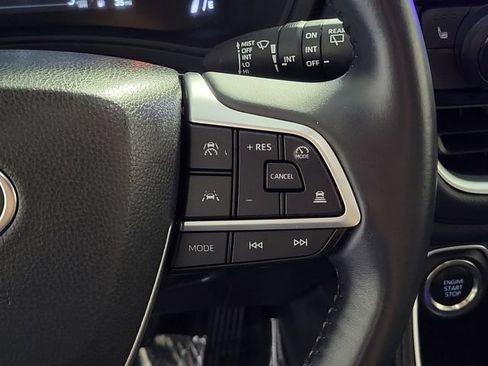 Used 2025 Toyota Grand Highlander AWD image 26