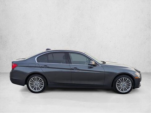 Used 2013 BMW 328i xDrive Sedan image 4