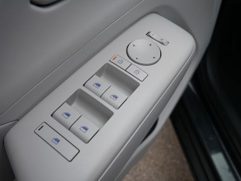 Certified 2024 Hyundai Kona SEL w/ Convenience Package FWD image 19