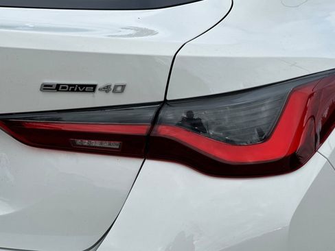 Used 2023 BMW i4 eDrive40 w/ Premium Package image 32