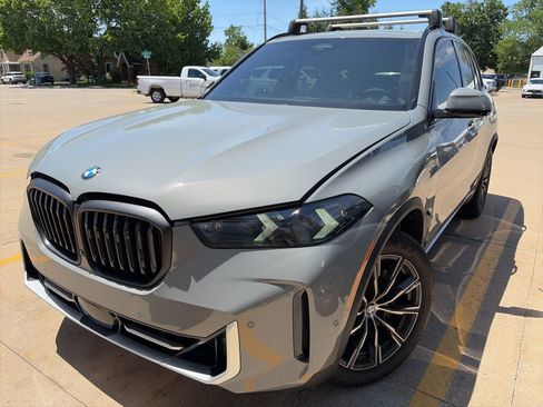 Used 2025 BMW X5 xDrive40i w/ Parking Assistance Package AWD/4WD image 1