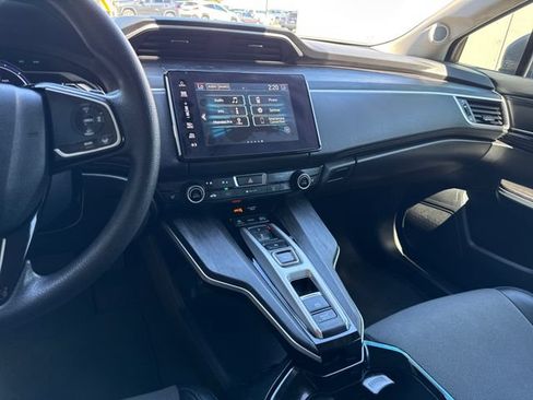 Used 2018 Honda Clarity Plug-In Hybrid image 22