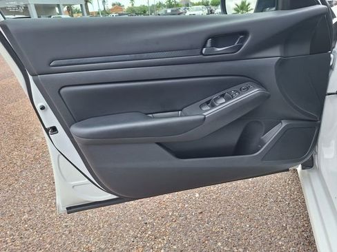 Certified 2024 Nissan Altima 2.5 S FWD image 13