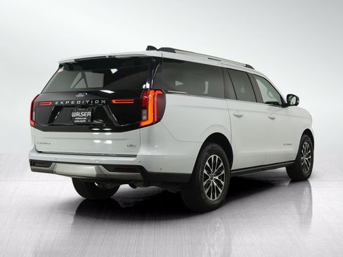 Used 2025 Ford Expedition Max Platinum AWD/4WD image 6