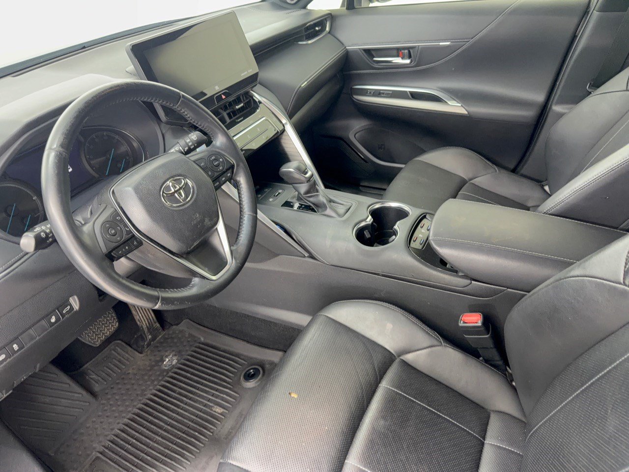 Used 2021 Toyota Venza XLE w/ Softex Package AWD/4WD image 4