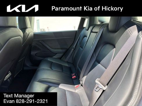 Used 2020 Tesla Model 3 Standard Range RWD image 12