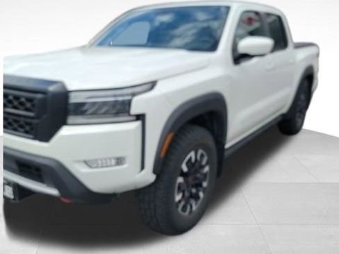 Used 2023 Nissan Frontier PRO-4X w/ Technology Package AWD/4WD image 3