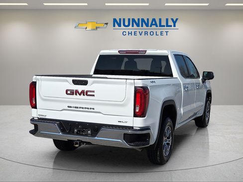 Certified 2024 GMC Sierra 1500 SLT AWD/4WD image 5